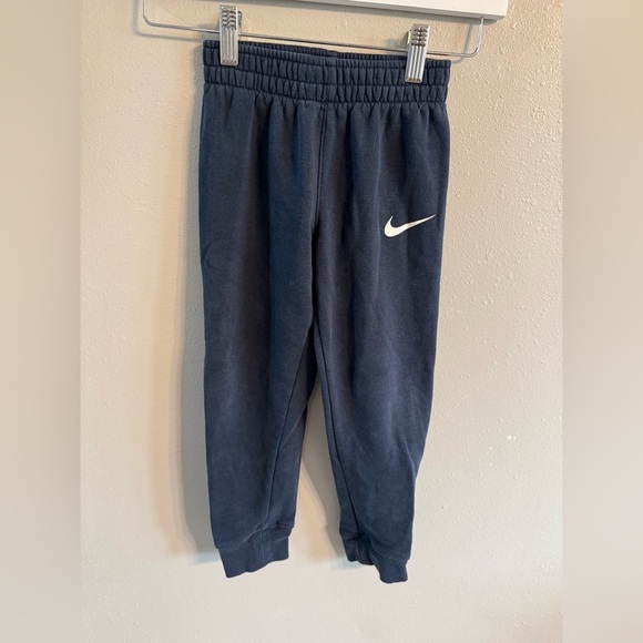 Nike Kids Navy Sweatpants - Picture 1 of 3